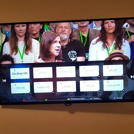 בית אירוח Mira *